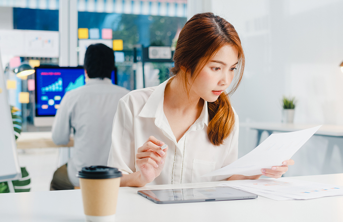 The Black Badge Spectre <br><i>also redefines the high-class personality </i>